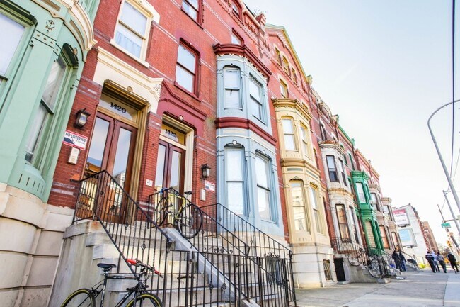 Foto del edificio - 1420 W Girard Ave