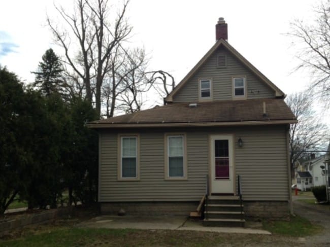 Back - 756 W Washington Ave