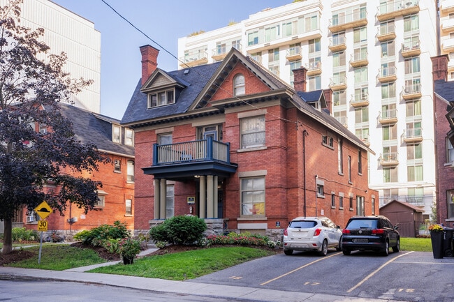 Building Photo - Elgin Street Apartments