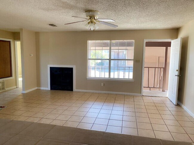 Building Photo - 110 Shannon Unit A Cir