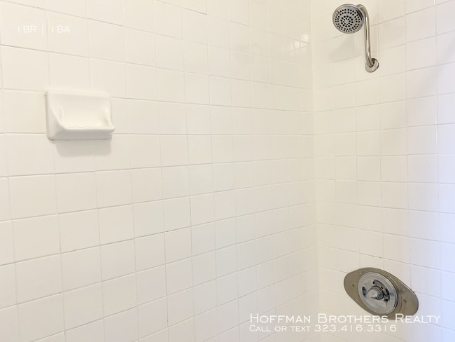 Building Photo - 4847 Slauson Ave