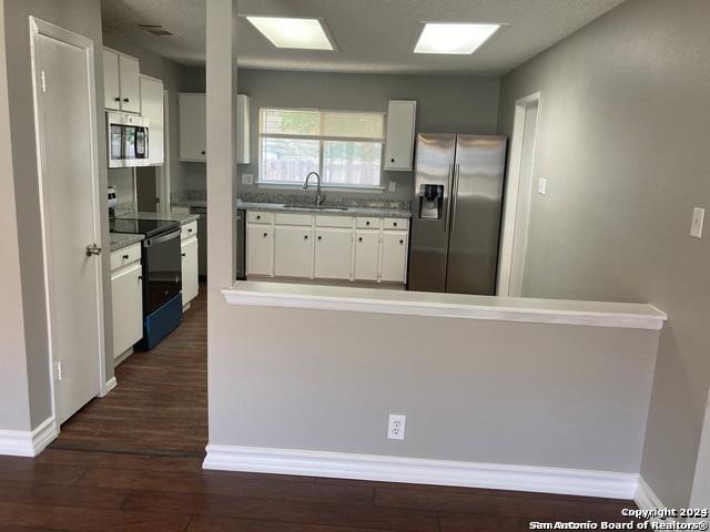 Foto del edificio - 8338 Bent Meadow Dr