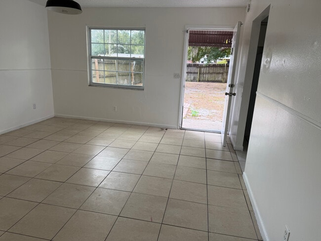 Photo - 1017 Carolina Ave Apartment