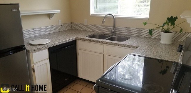 Foto del edificio - 4665 Quail Vista Ln