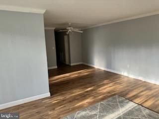 Building Photo - 5600 Bloomfield Dr