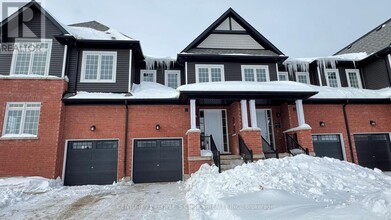 Building Photo - 150 Molozzi St