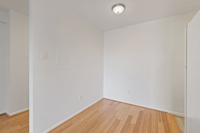 Separate Dining Area - 950 25th St NW