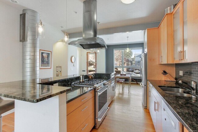Foto del edificio - 2626 17th St