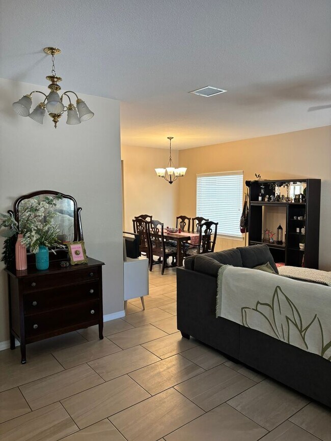 Building Photo - HOME FOR RENT IN THE UPPER VALLEY IN WEST EL PASO