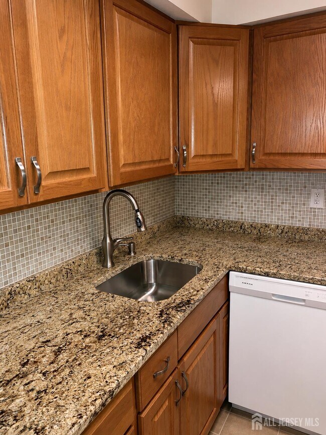 Foto del edificio - 43 Deerberry Ln