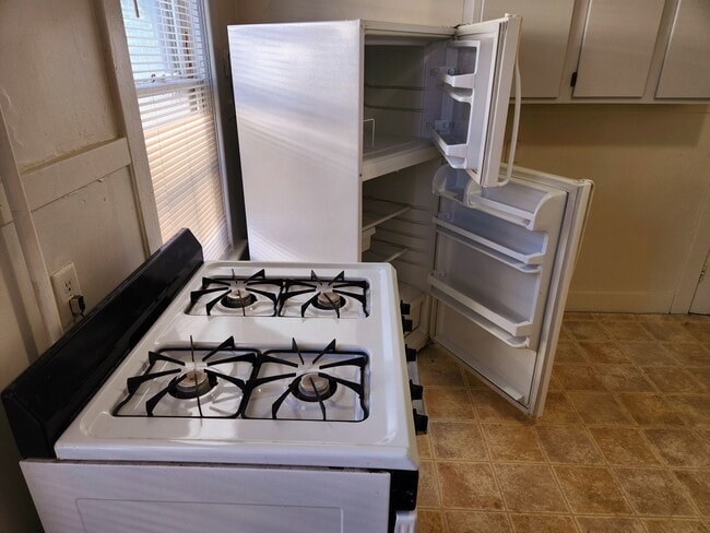 Appliances - 1753 Eastern Pky