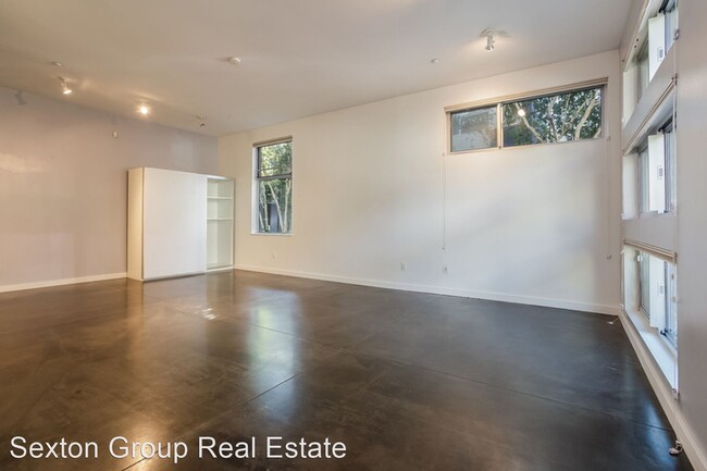 Building Photo - 2 br, 2 bath House - 2 Ambler Ln
