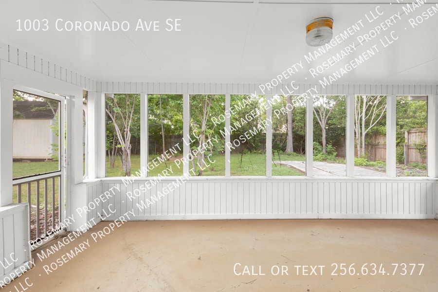 Primary Photo - 1003 Coronado Ave SE