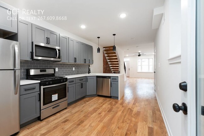 Building Photo - Unique Point Breeze Home