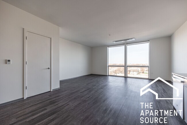 Foto del edificio - 2340 N California Ave