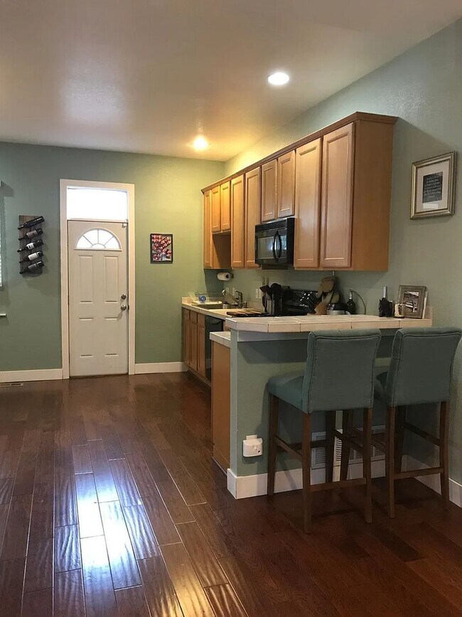 Foto del edificio - 1301 E 31st Ave