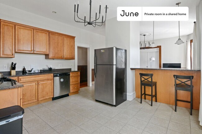 Building Photo - Room in Shared 4 bed/2 bath home in Central Square (Cambridge)