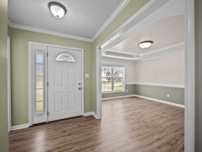 Building Photo - Welcome to Hyannis Court!