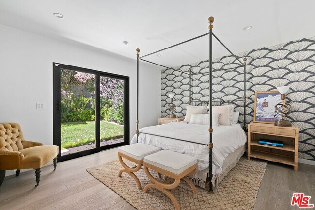 Foto del edificio - 16723 Sunset Blvd