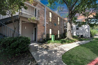 Building Photo - 7950 N Stadium Dr