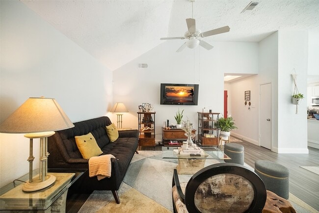 Building Photo - 13139 Vista Oro Dr
