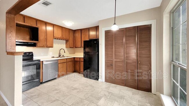 Foto del edificio - 605 San Saba Ct