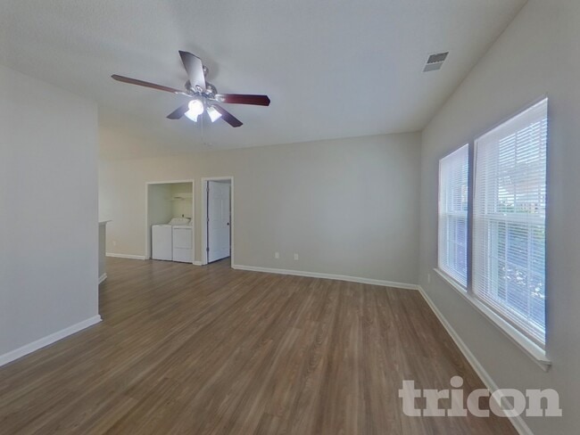 Building Photo - 1526 Jeffrey Bryan Dr