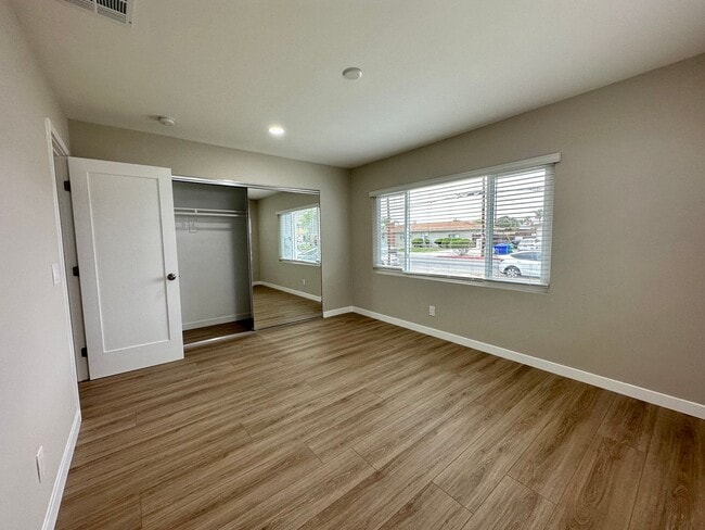Building Photo - Newly Renovated 2023!! Super close to camp...