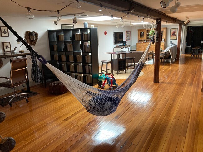 Foto del edificio - 30 Bradford St