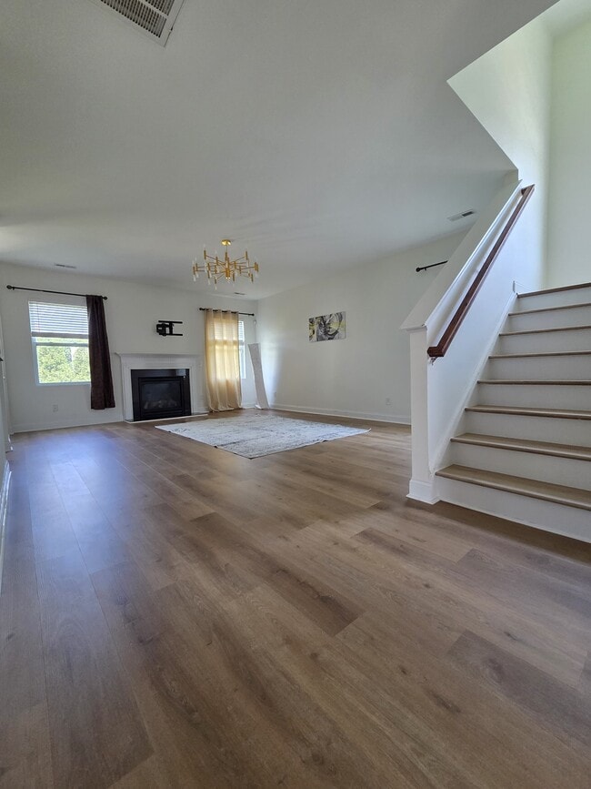 Building Photo - 8312 Compton Acres Ln