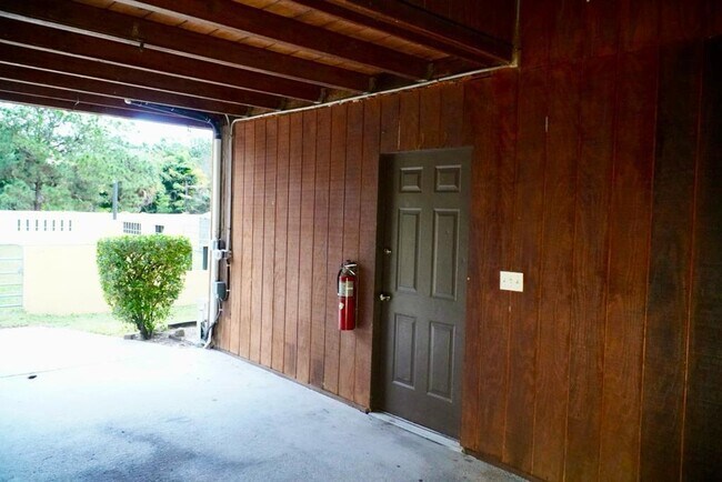 Foto del edificio - 2962 D Rd