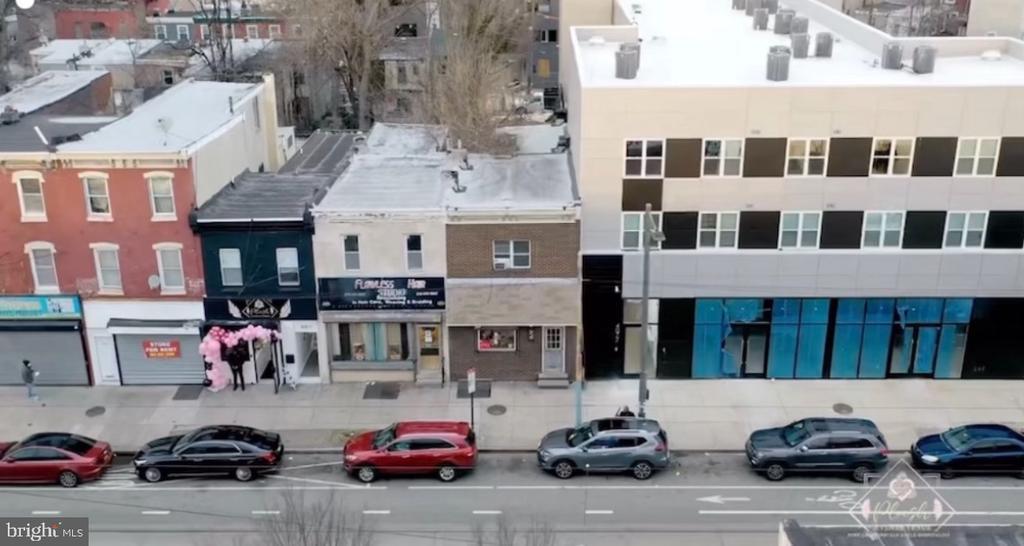 Foto principal - 4087 Lancaster Ave