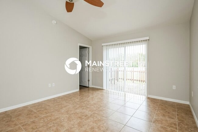 Building Photo - 3 Bedroom Pet-Friendly Home in Davenport, FL with Main Street Renewal