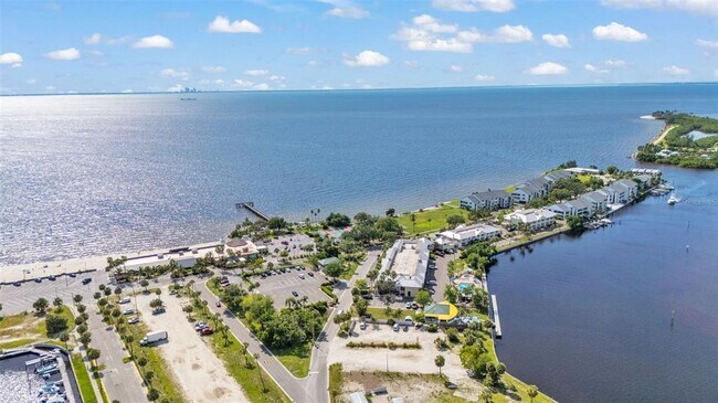 Foto del edificio - 549 Bahia Beach Blvd