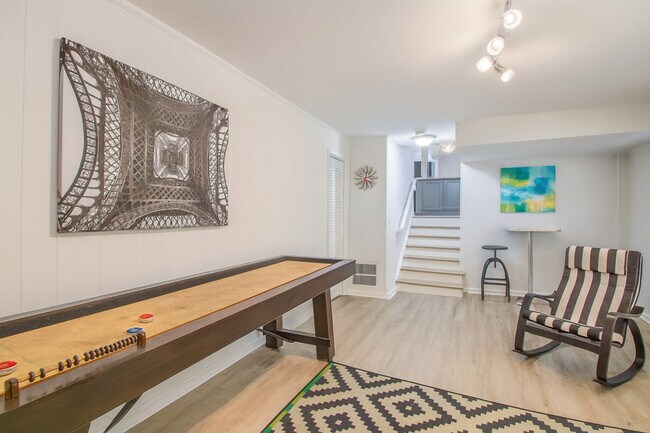 Foto del edificio - 8800 Nightingale Ln