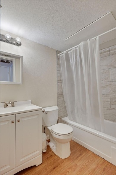 Building Photo - 2207 Leon St