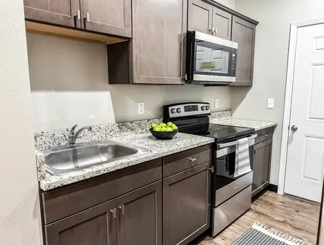 Building Photo - Blarney Stone Apartments