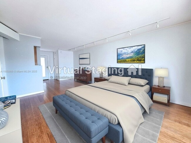 Building Photo - 1357 Collins Ave