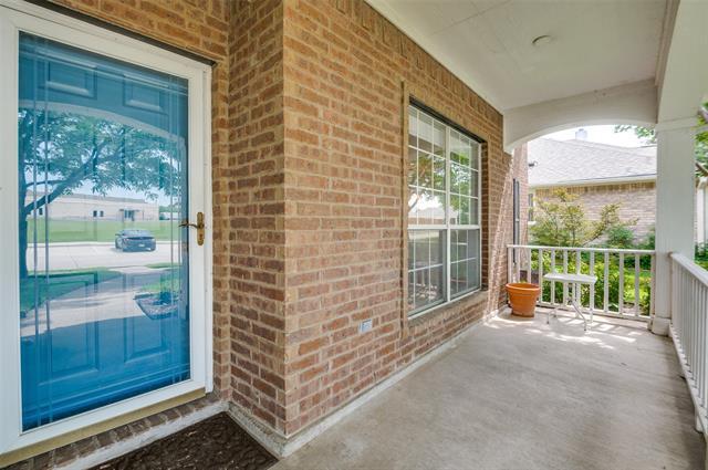 Foto del edificio - 1216 Royal Palm Ln