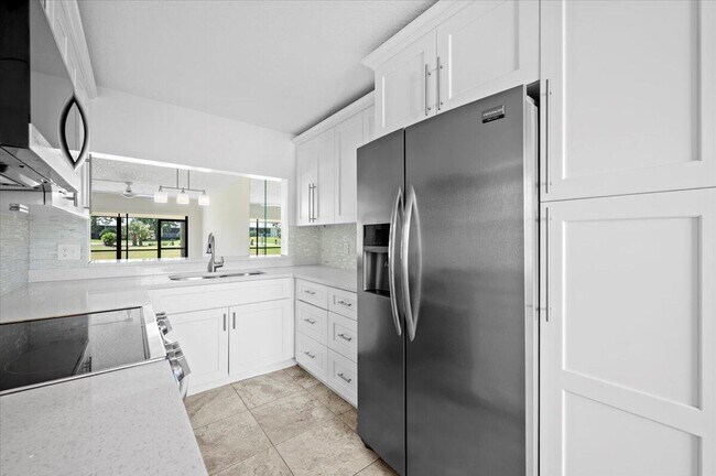 Building Photo - 101 Pinecrest Cir