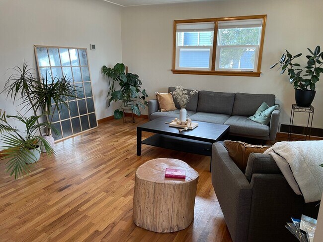 Foto del edificio - 1316 Grant