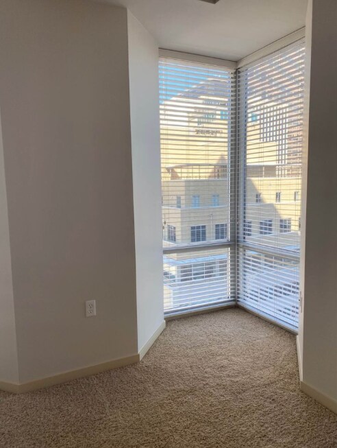 Foto del edificio - 1635 Tremont Pl