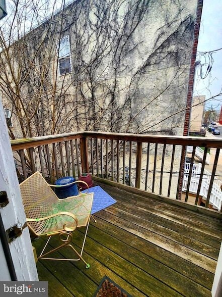 Foto del edificio - 4043 Spring Garden St