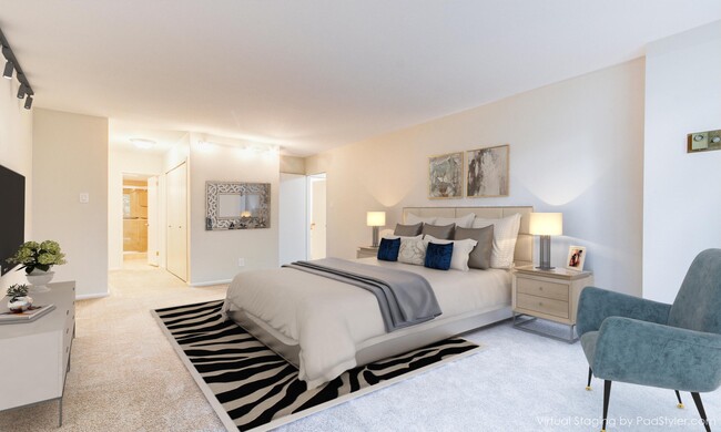 Master Bedroom - 5101 River Rd
