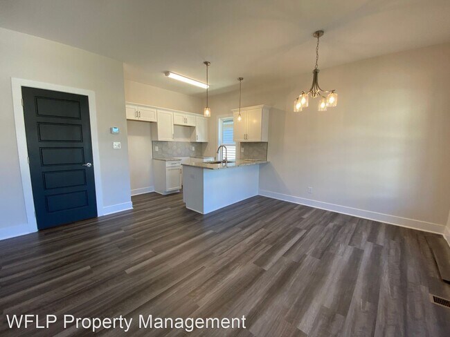 Foto del edificio - 3 br, 2.5 bath House - 3051 Fulton St