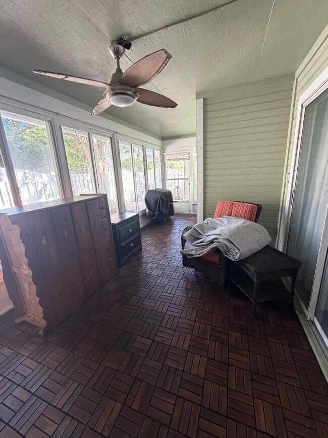 Foto del edificio - 3438 NW 104th Way