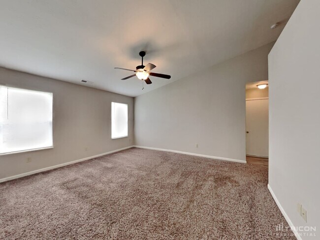 Building Photo - 1267 Niagara Ln