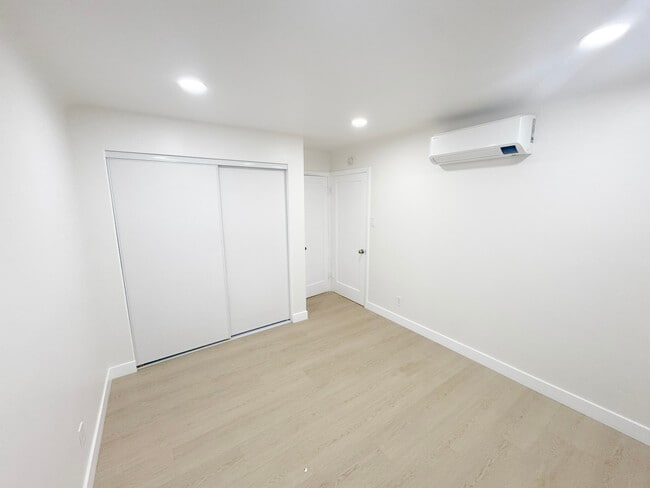 Foto del edificio - 2740 Easy Ave