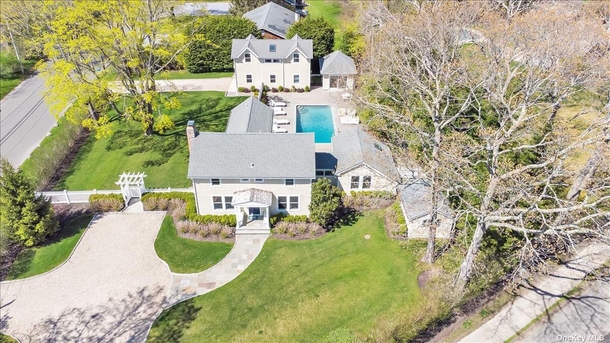 40 Brook Rd, Westhampton Beach, NY 11978 House Rental in Westhampton