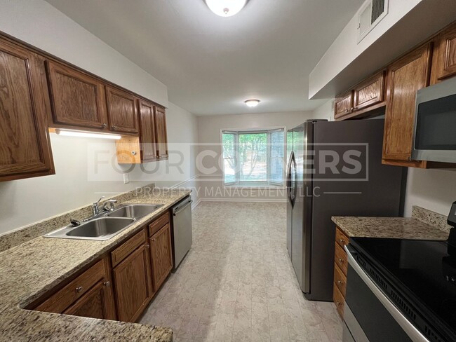 Foto del edificio - Beautful 2 Bedroom 2.5 Bath Townhouse